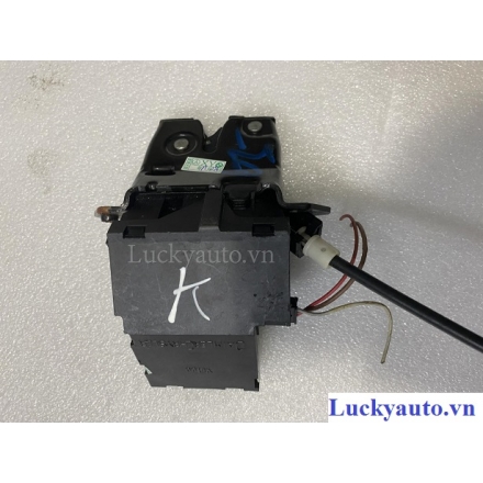 Khóa cốp sau xe Mercedes E Class_ A2037500085- 203 750 00 85